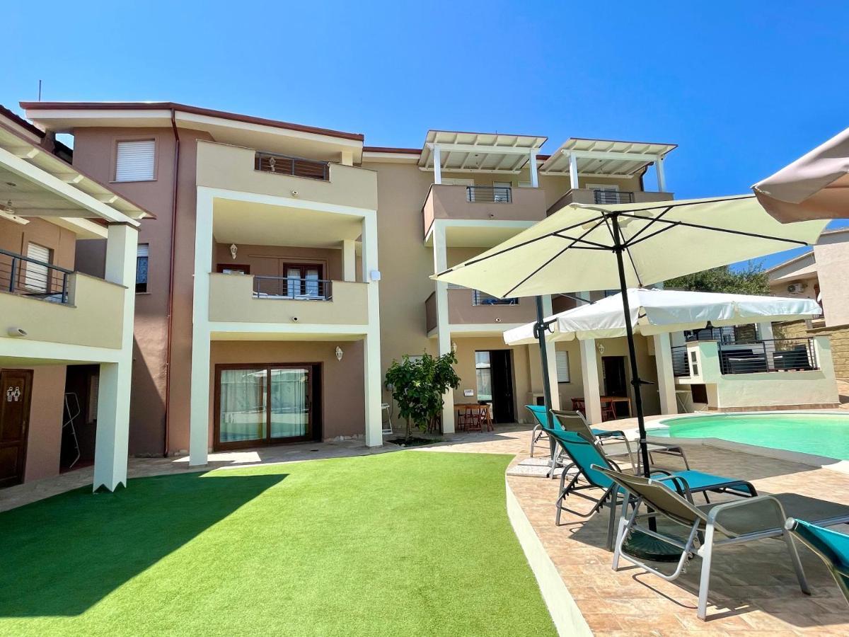 Monolocale Italia Apartment Tergu Exterior photo